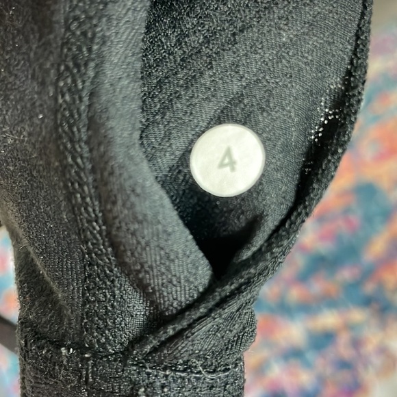 Lululemon Layered No Limits Athletic Tank Top lot size 4 - Picture 8 of 16